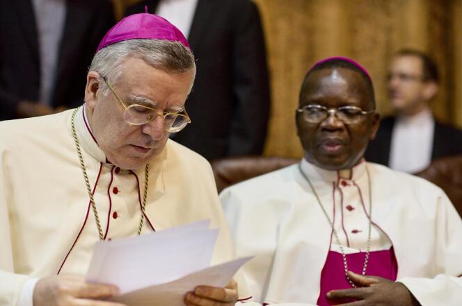 Le représentant du pape en République démocratique du Congo (RDC), Mgr Luis Mariano Montemayor, lors des négociations entre le pouvoir et l’opposition à Kinshasa le 31 décembre 2016.