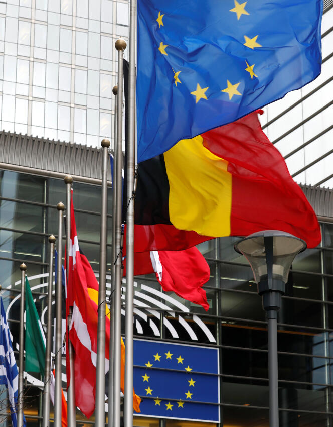 « Les impasses actuelles ont été façonnées par l’échec de politiques qui ont dominé en Europe pendant plus de vingt ans » (Photo: la Parlement européen à Bruxelles, le 1er mars).