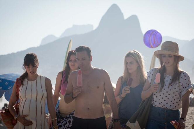 Vanessa Guide, Margot Bancilhon, Patrick Mille, Alison Wheeler et Philippine Stindel sur le tournage du film de Patrick Mille, « Going to Brazil », à Rio de Janeiro.