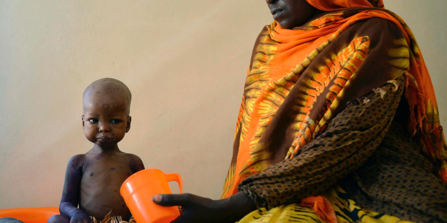 Un jeune enfant sur trois est mal nourri, selon l’Unicef