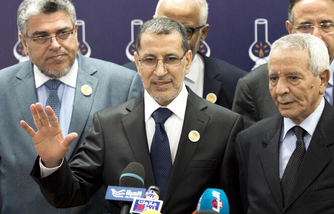 Le chef du gouvernement marocain Saad-Eddine Al-Othmani lors d’une conférence de presse au siège du PJD, à Rabat, le 21 mars 2017.