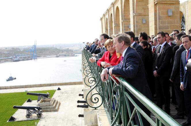 La chancelière allemande, Angela Merkel,  et des dirigeants européens, à  La Valette (Malte),  le 3 février.