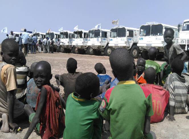 Selon l’ONU, 6,2 millions de Sud-soudanais ont besoin d’une aide alimentaire d’urgence, apportée par les travailleurs humanitaires.