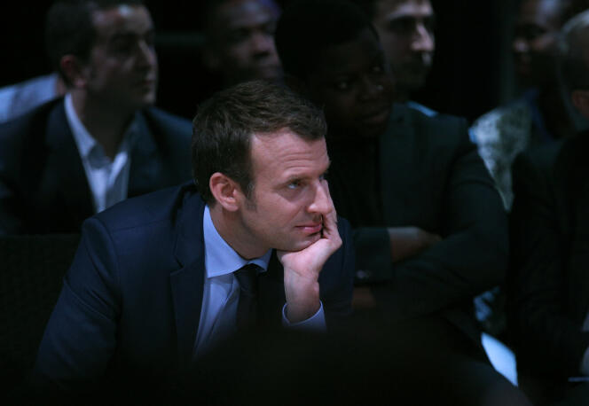 « Si toutes les réformes proposées par Emmanuel Macron étaient réalisées, la France serait en bien meilleure forme à la fin de son quinquennat ». (Photo : Emmanuel Macron lors d’une réunion publique à  Saint-Denis, dans la banlieue parisienne, le jeudi 30 mars).