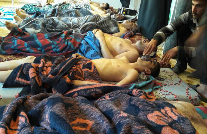 Des victimes de l’attaque chimique du 4 avril, à Khan Cheikhoun, dans le nord de la Syrie.