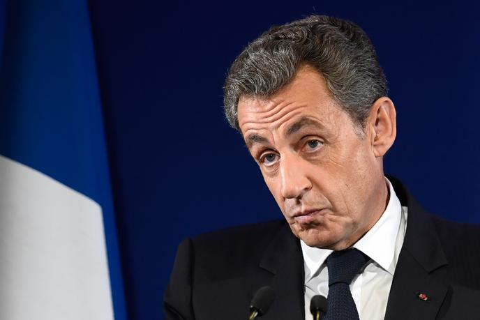 Nicolas Sarkozy Apporte Son Soutien A Francois Fillon