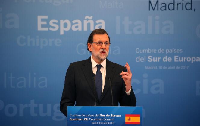 Cette comparution, qui est une première pour M. Rajoy (ici le 10 avril à Madrid), président du Parti populaire depuis 2004 et chef du gouvernement depuis 2011.