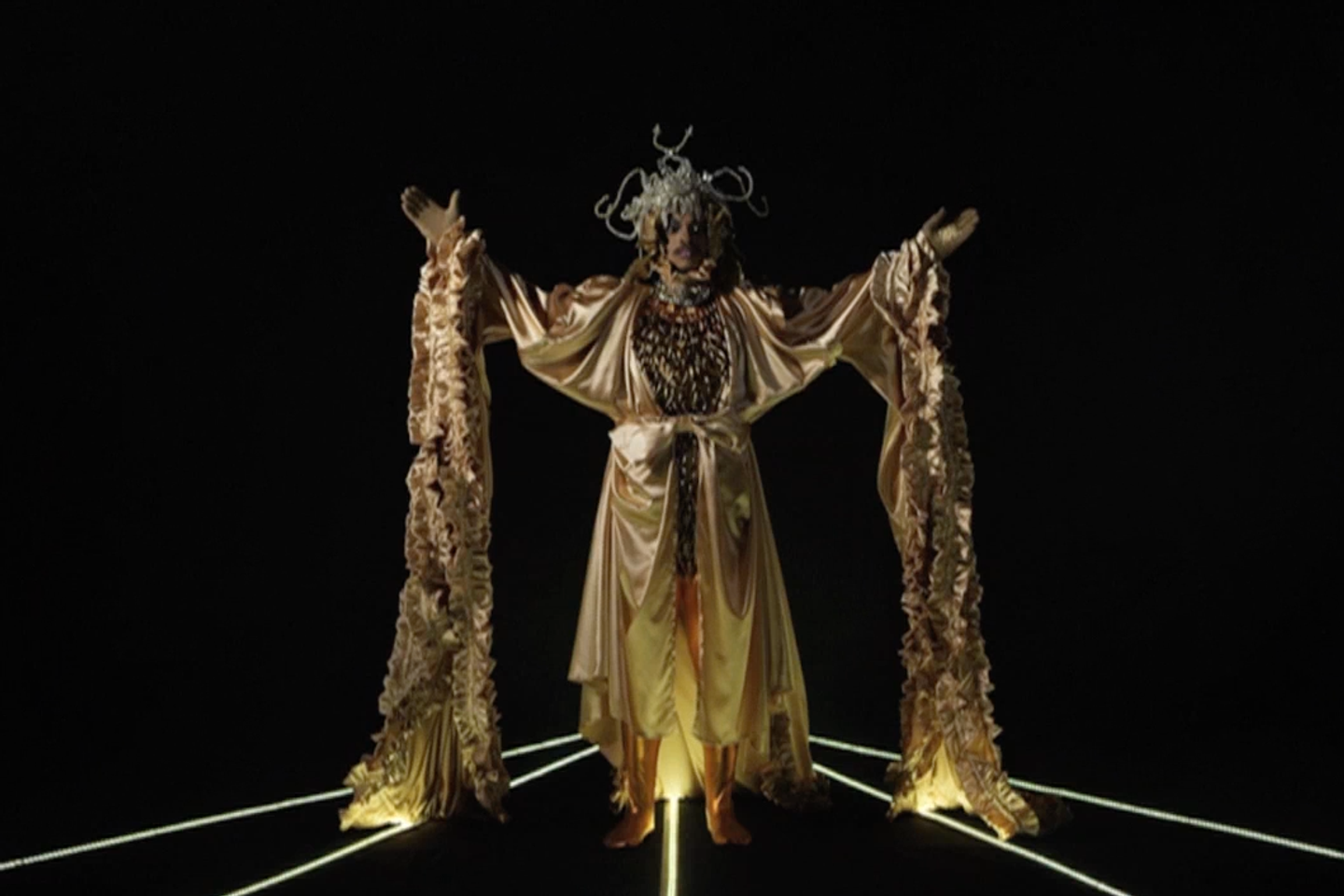 athi-patra-ruga-l-artiste-aux-mille-visages-la-fondation-vuitton
