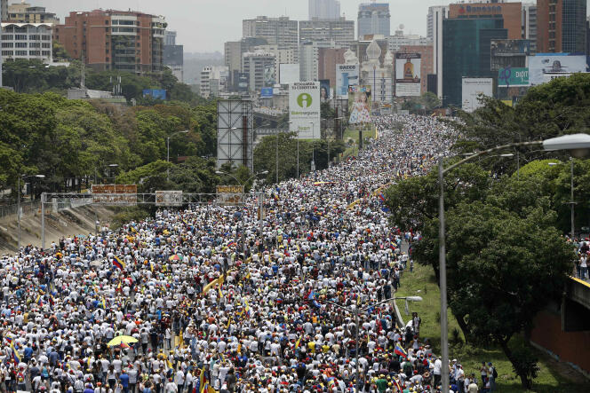 « La mère de toutes les manifestations », ainsi surnommée par l’opposition, a eu lieu le jour de l’anniversaire de l’indépendance du Venezuela.