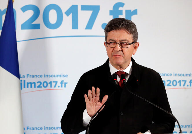 Jean-Luc Mélenchon, candidat de La France insoumise à l’élection présidentielle 2017, lors de la conférence de presse qui a suivi l’annonce des résultats au premier tour de l’élection, le 23 avril 2017.