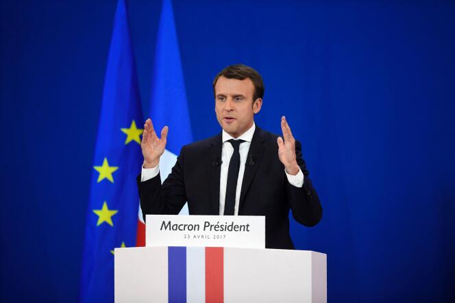 Le candidat du mouvement En Marche !, Emmanuel Macron, lors de son discours au Parc des Expositions à Paris, le 23 avril, après l’annonce des résultats du premier tour.