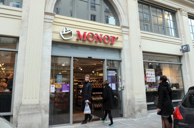 Apr s Amazon Monoprix s essaie aussi au supermarch sans caisse