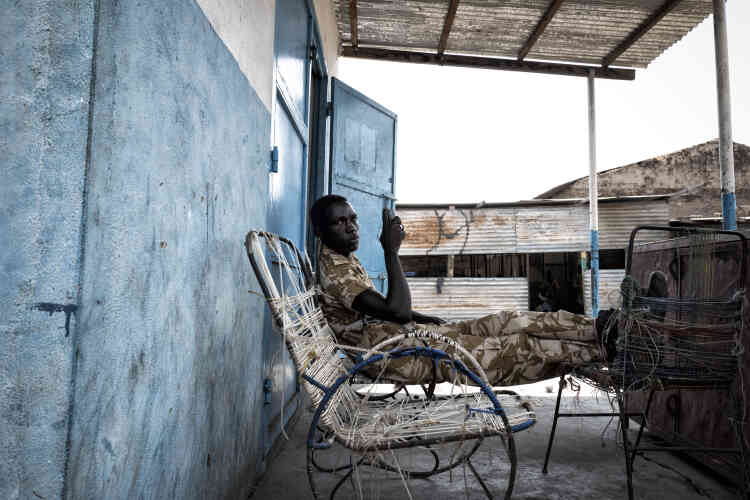 Soldat de l’armée sud-soudanaise (APLS) en garnison à Malakal.