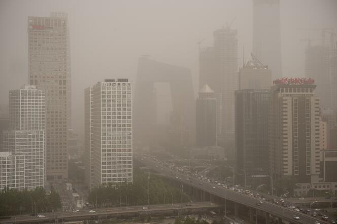 Pollution atmosphérique à Pékin, le 4 mai.