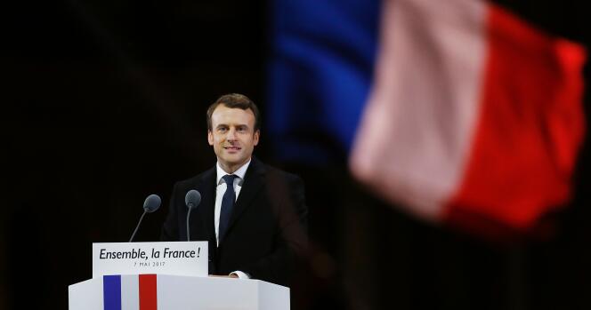 Emmanuel Macron lors de son discours de victoire devant la pyramide du Louvre, le 7 mai.