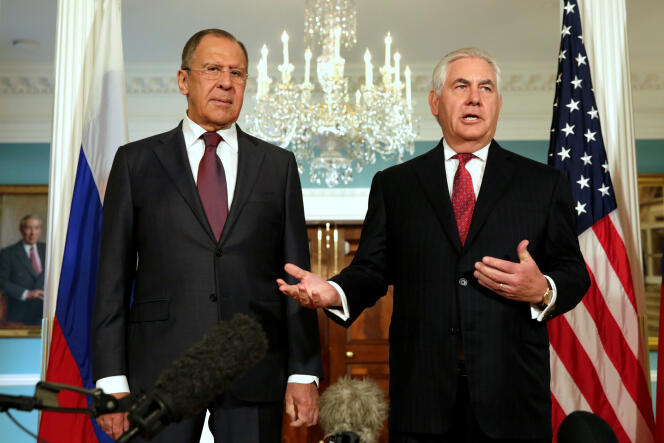 Sergueï Lavrov et Rex Tillerson, le 10 mai à Washington.