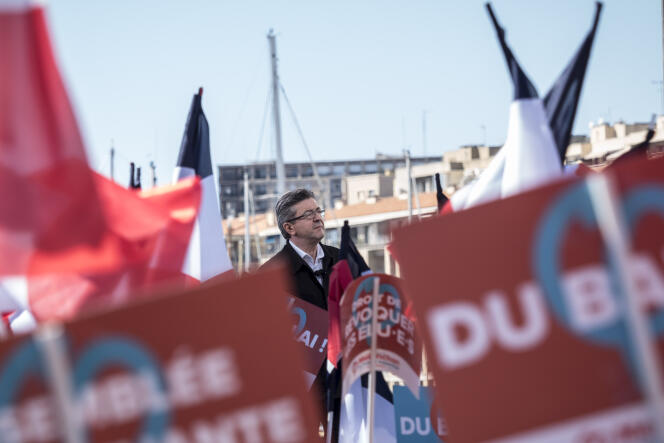 Jean-Luc Mélenchon, lors de son meeting sur le Vieux Port, à Marseille, le 9 avril.