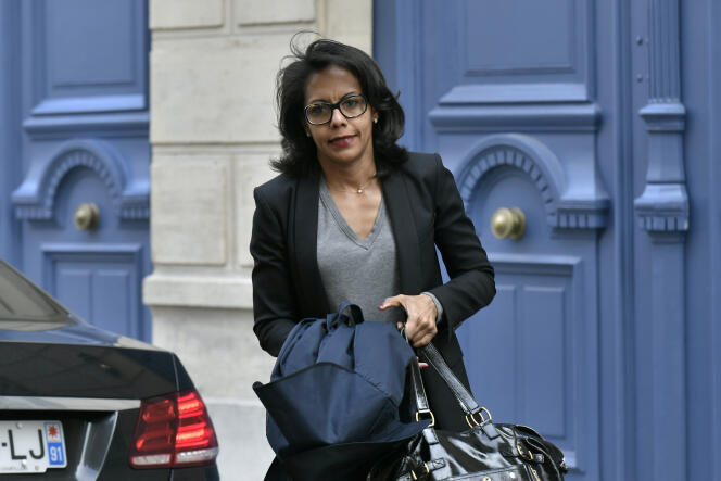 Audrey Pulvar avant un débat sur l’abstention, à Paris, en mai.