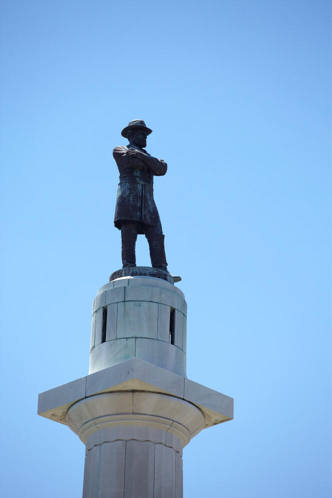 Le monument Robert E. Lee, le 24 avril à La Nouvelle-Orléans.