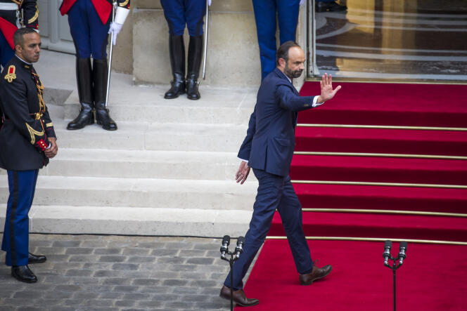 Edouard Philippe lors de la passation des pouvoirs à Matignon, lundi 15 mai 2017.