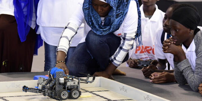 Lors de la Panafrican Robotics Competition, au stade Marius-Ndiaye, à Dakar, le 20 mai 2017.