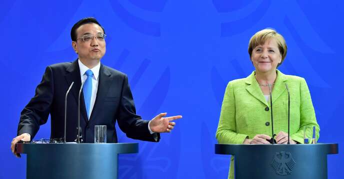 La chancelière allemande, Angela Merkel, et le premier ministre chinois, Li Keqiang, lors d’une conférence de presse commune, le 1er juin 2017 à Berlin, en Allemagne.