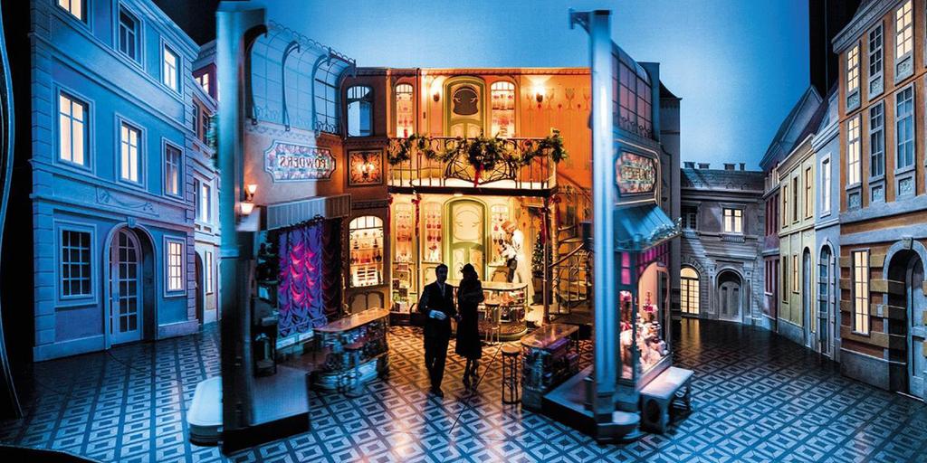 Quand les designers jouent les scénographes