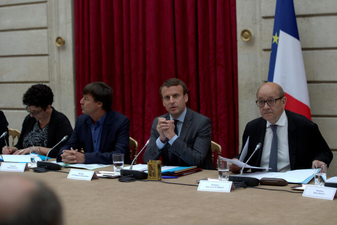 Frédérique Vidal, Nicolas Hulot, Emmanuel Macron et Jean-Yves Le Drian à l’Elysée, le 6 juin 2017.