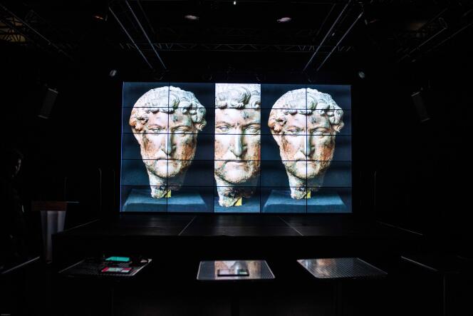 Projection numérique du buste de l’empereur Hadrien.