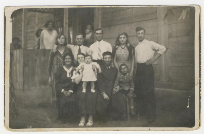 La famille Prazan en Pologne, en 1942.