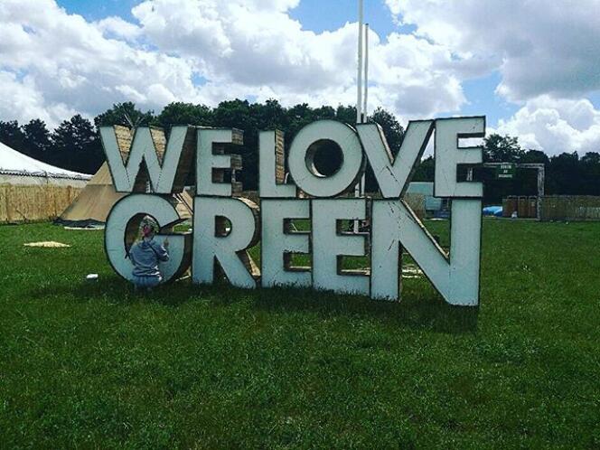 Le festival We Love Green se tient au bois de Vincennes, à l’est de Paris, les samedi 10 et dimanche 11 juin ; l’occasion de parler des conséquences environnementales de la mode.
