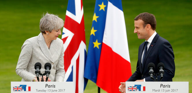 Theresa May et Emmanuel Macron lors d’un point presse commun, le 13 juin.