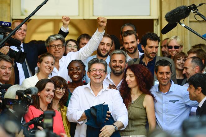 Jean-Luc Mélenchon et les députés de La France insoumise, mardi 20 juin, à l’Assemblée nationale.