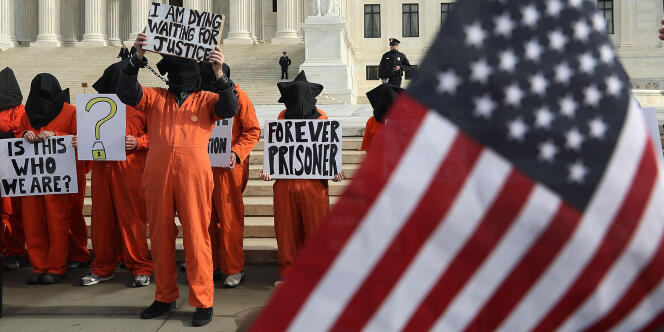 Manifestation pour demander la fermeture du camp de Guantanamo, le 11 janvier 2017, à Washington, au Etats-Unis.