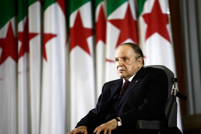 Abdelaziz Bouteflika lors d’une cérémonie à Alger le 28 avril 2014.