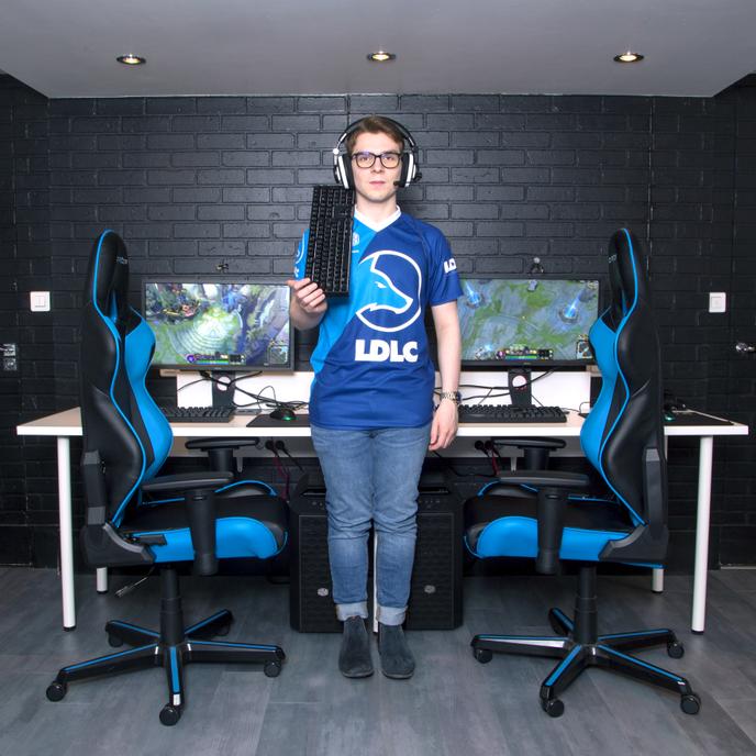 Devenir Cyberathlete Professionnel Un Reve D Adolescent Devenu Realite