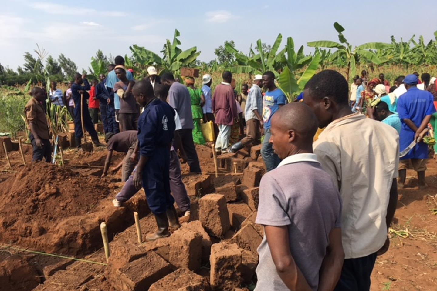 Le jour de l’umuganda, tout le monde travaille au Rwanda