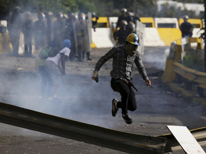 Manifestation contre le gouvernement de Nicolas Maduro à Caracas (Venezuela), le 10 juillet.