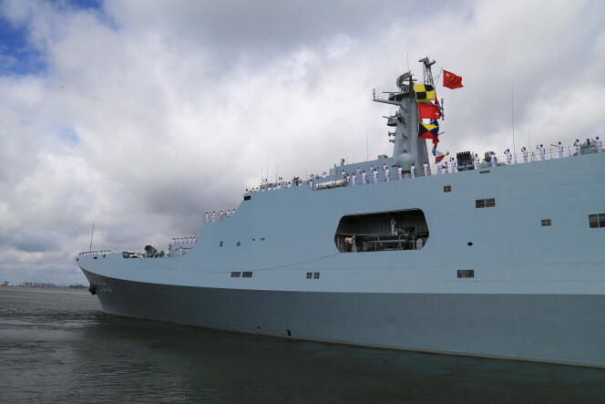 Navire militaire chinois en partance du port de Zhanjiang, dans la province de Guangdong, pour Djibouti le 11 juillet 2017.