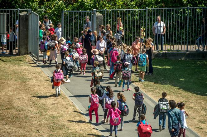 Ecole primaire Paul-Claudel, à Tourcoing, le 26 juin.
