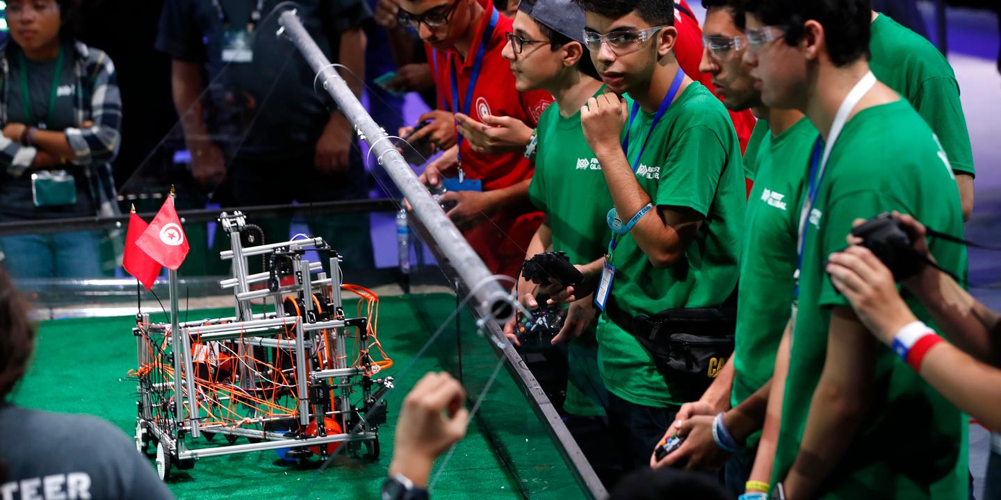 First global, la compétition qui se rêve en JO de la robotique