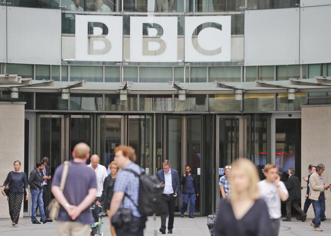 L'une des entrées du siège de la BBC, à Londres, en juillet 2017.