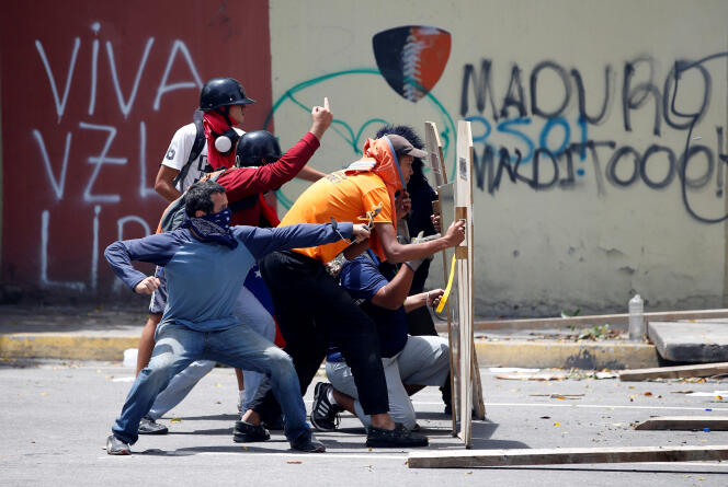 Manifestants anti Maduro le 20 juillet à Caracas, au Venezuela.