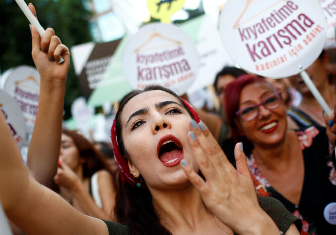 Manifestation féministe à Istanbul le 29 juillet.