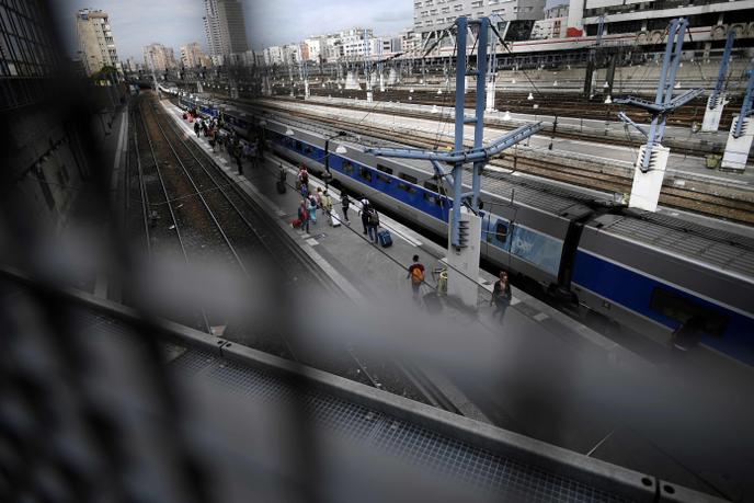 Panne A La Gare Montparnasse Le Trafic Tgv Tres Perturbe Vers L Ouest