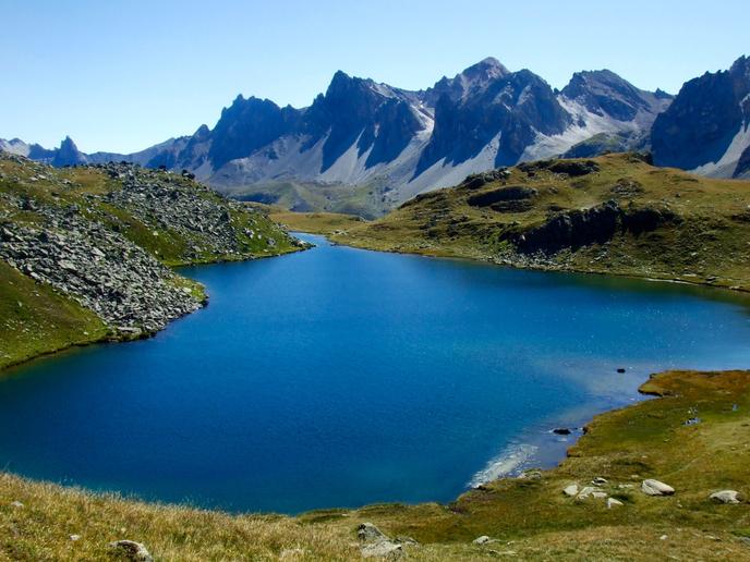La France En Marchant Cinq Randonnees Inoubliables