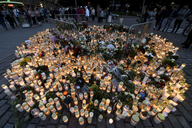 Un mémorial aux victimes de l’attaque au couteau, à Turku, le 19 août.