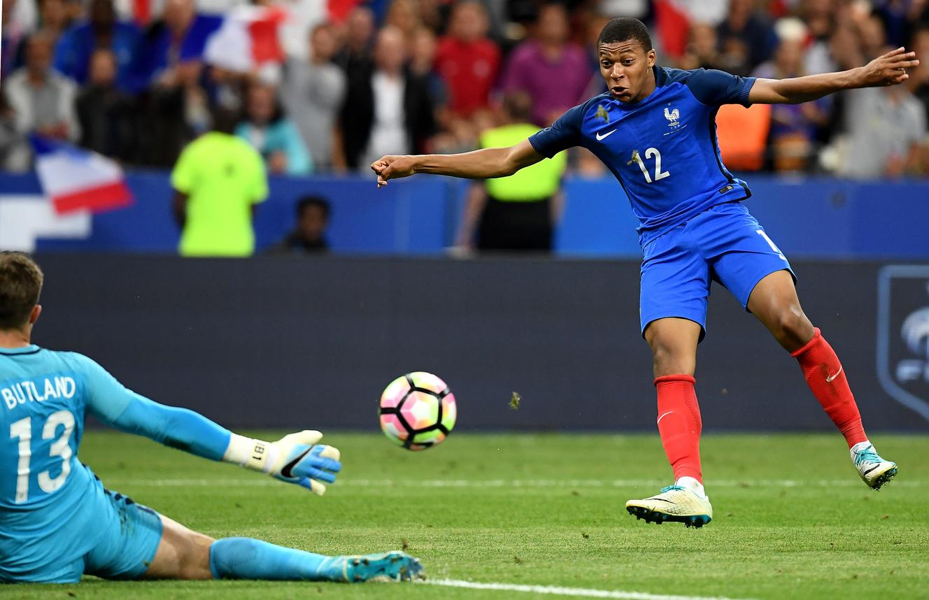 Equipe de France : Mbappé dans la liste, Benzema toujours ...