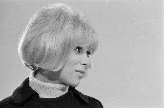 Mireille Darc en 1968.