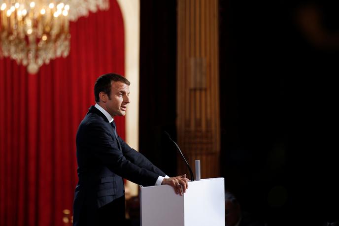 Emmanuel Macron Se Pose En President D Une Diplomatie Qui Protege